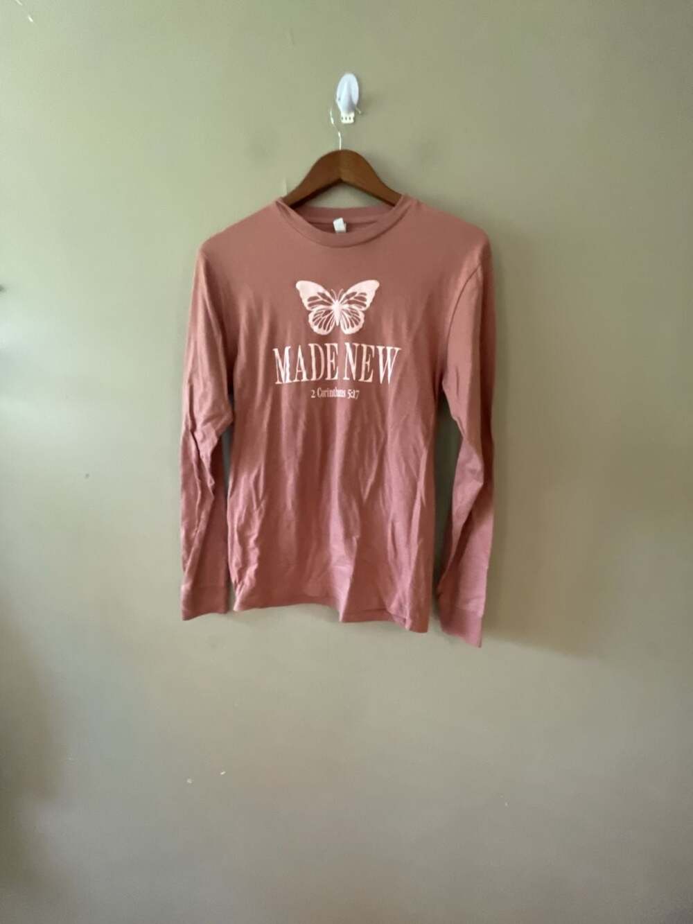 Love In Faith Made New 2 Corinthians 5:17 Butterfly Long Sleeve Tee Shirt Size S